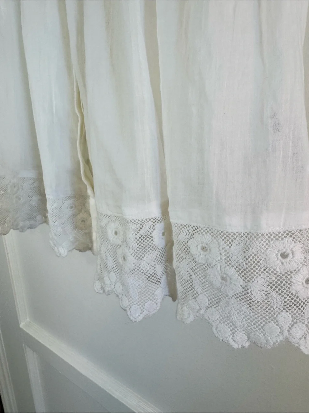 J.Crew White Cotton Pintuck Lace Trim Blouse Top Size S NWT